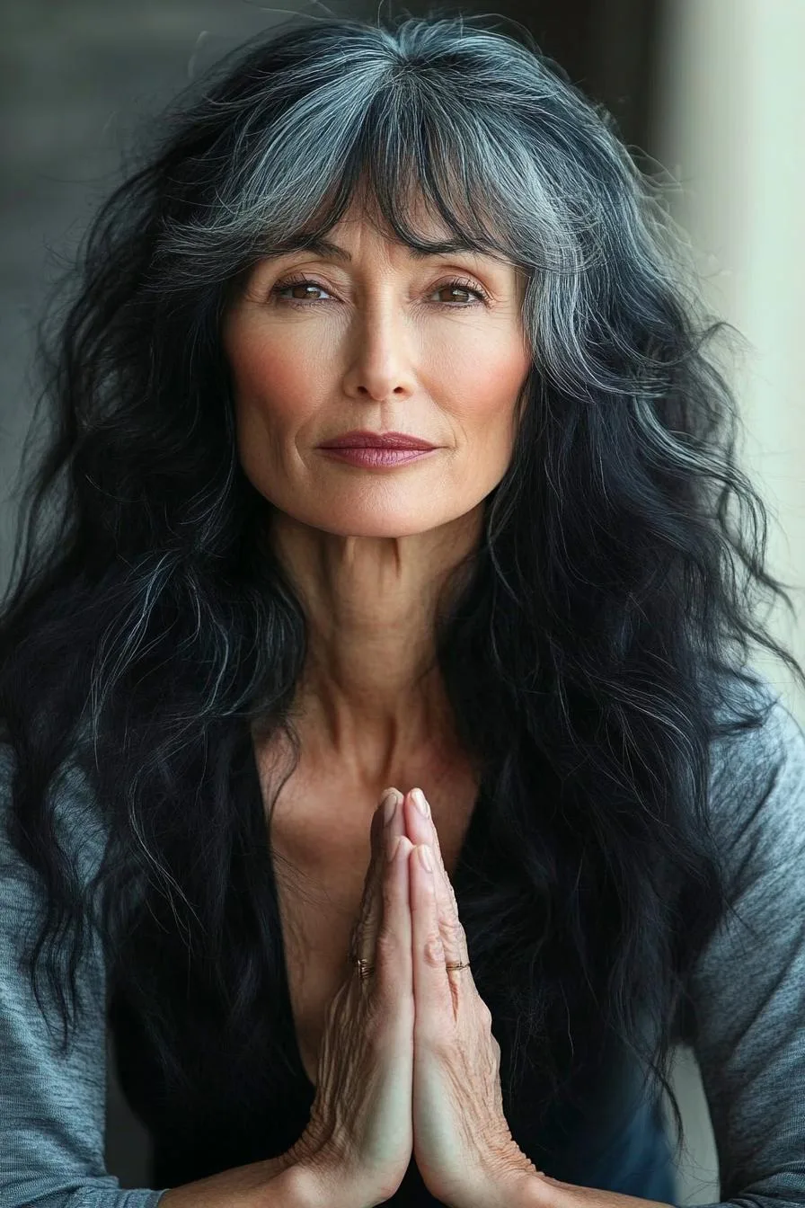 Wavy Elegance with Streaks