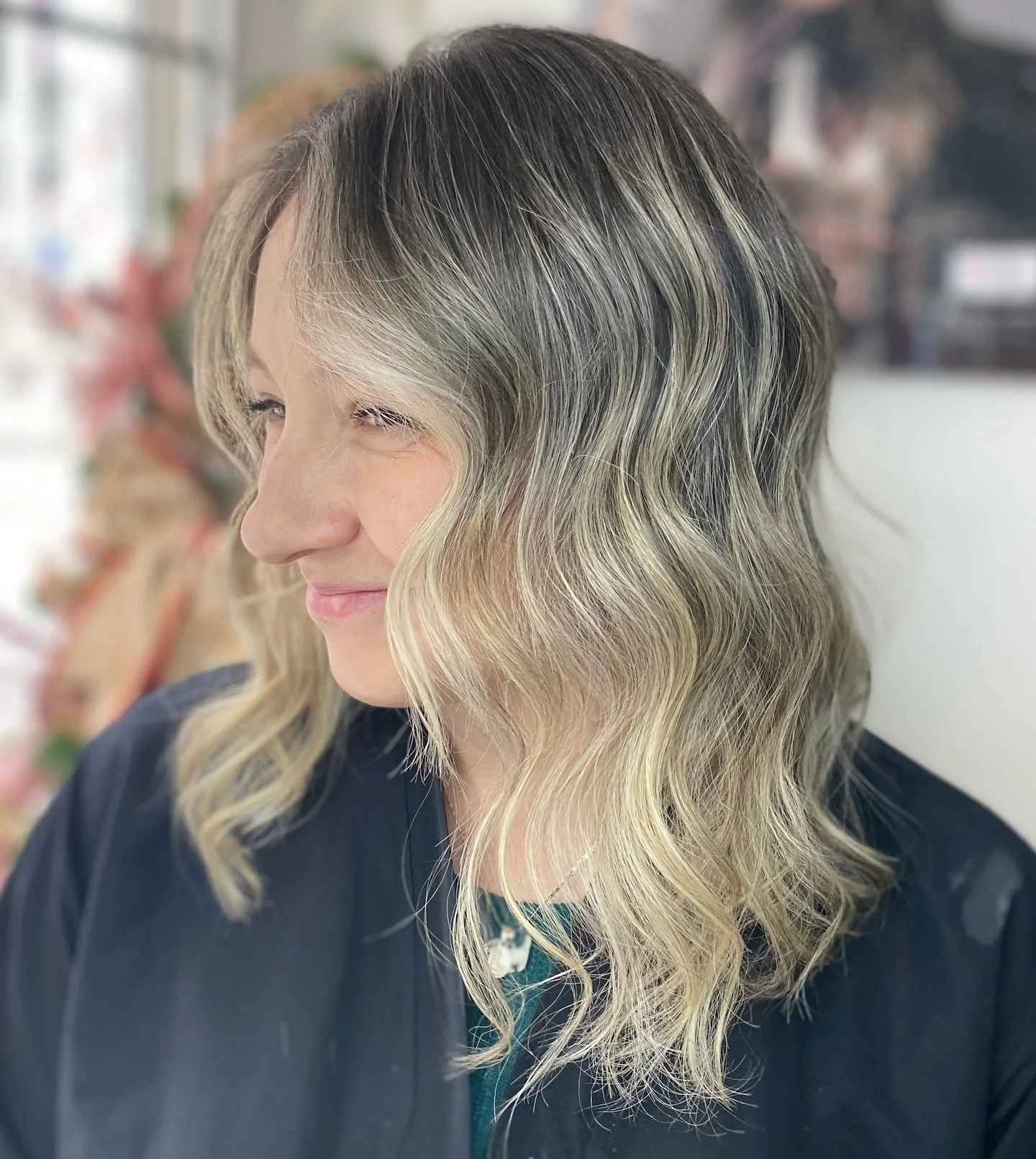 10. Smoky Blonde Waves with Shadow Root (Tousled Hairstyles)