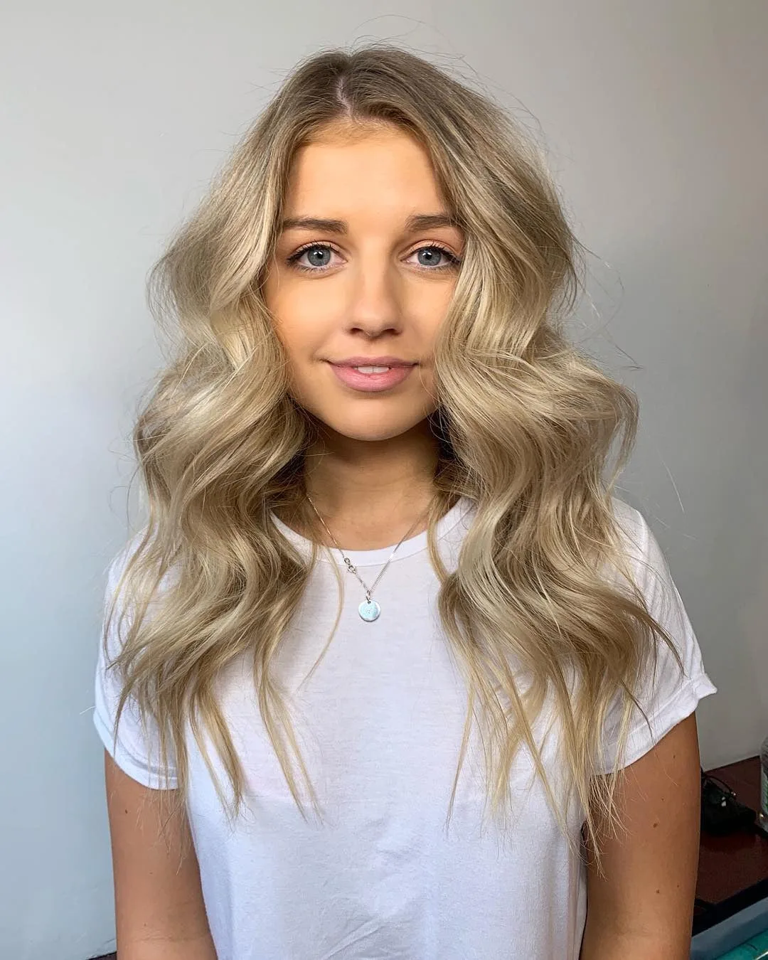 11. Cool Beige Waves with Effortless Volume (Tousled Hairstyles)