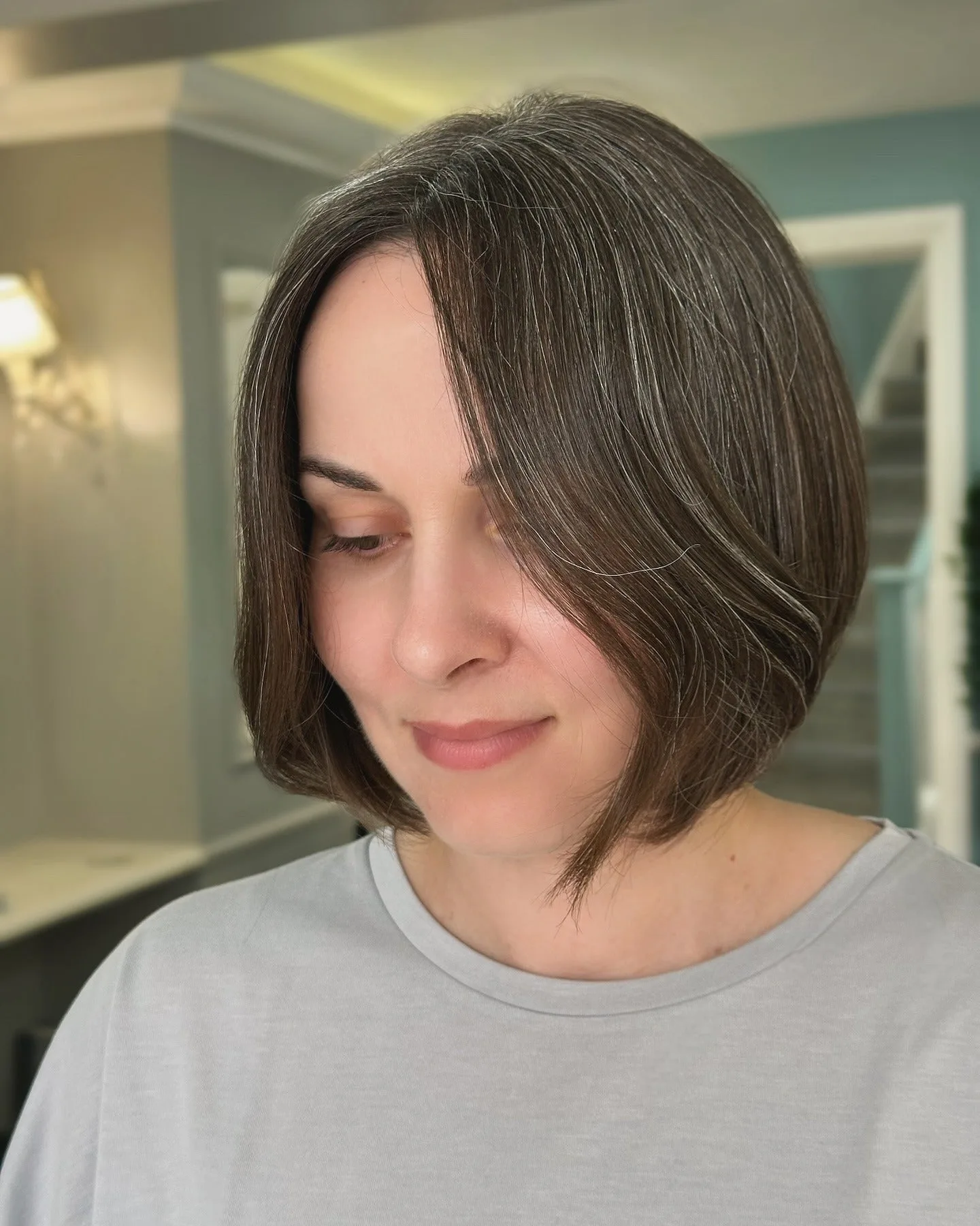 13. Ash Brunette Contour Bob (Classic Bob Cut)