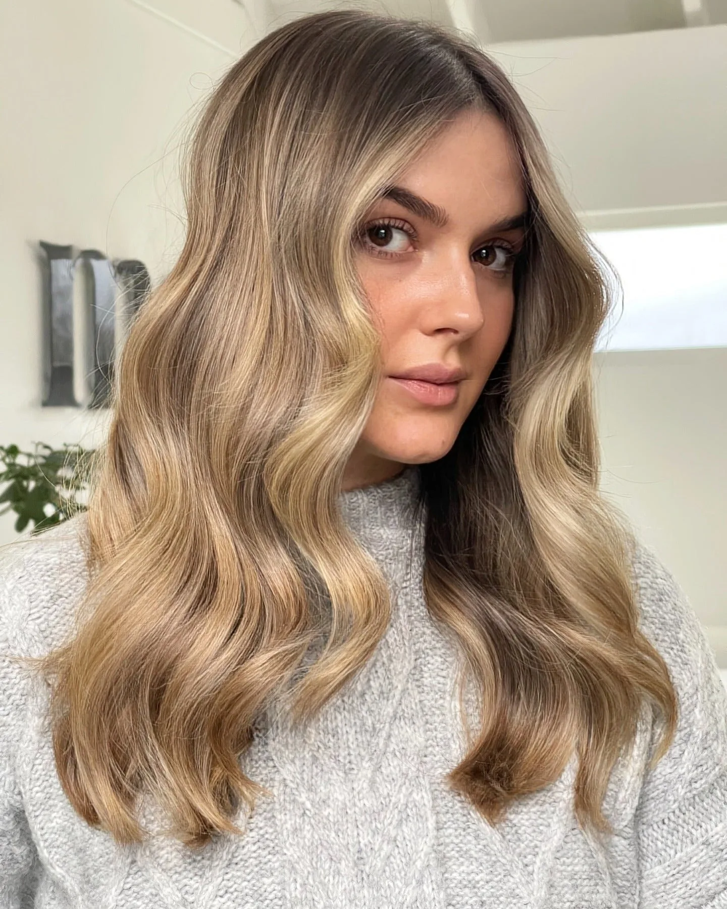 17. Creamed Honey Balayage (Caramel Honey Blonde)