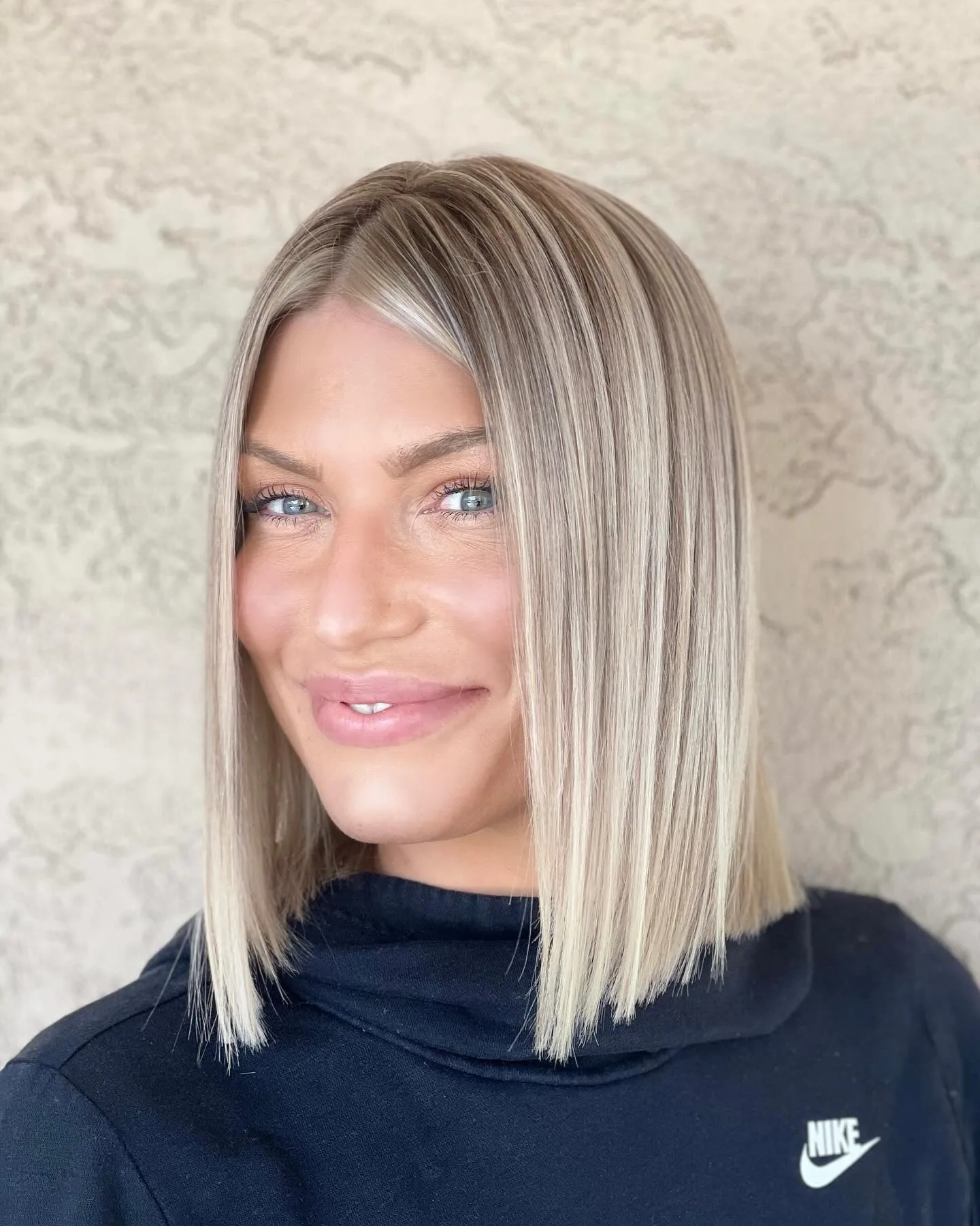 4. Platinum Precision Lob (Classic Bob Cut)