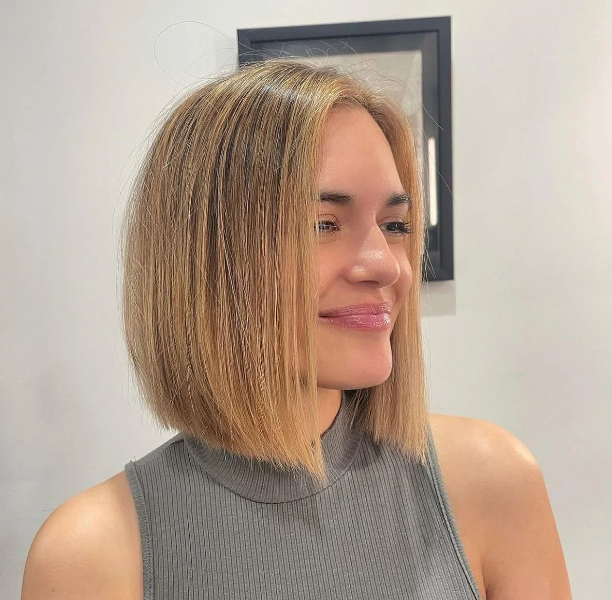 6. Sleek Caramel Bob (Caramel Honey Blonde)