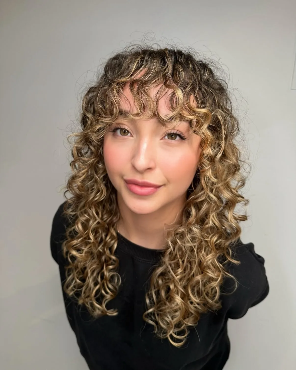9. Natural Volume with Wispy Front Layers (Wispy Bangs For Curly Hair)