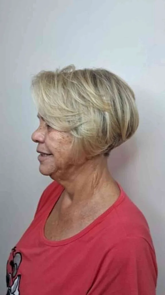 Elegant Chanel-Cut Wedge Cut for Ladies Aged 70