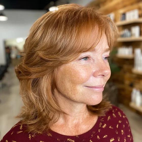 Flirty Layered Butterfly Cut with Soft Waves