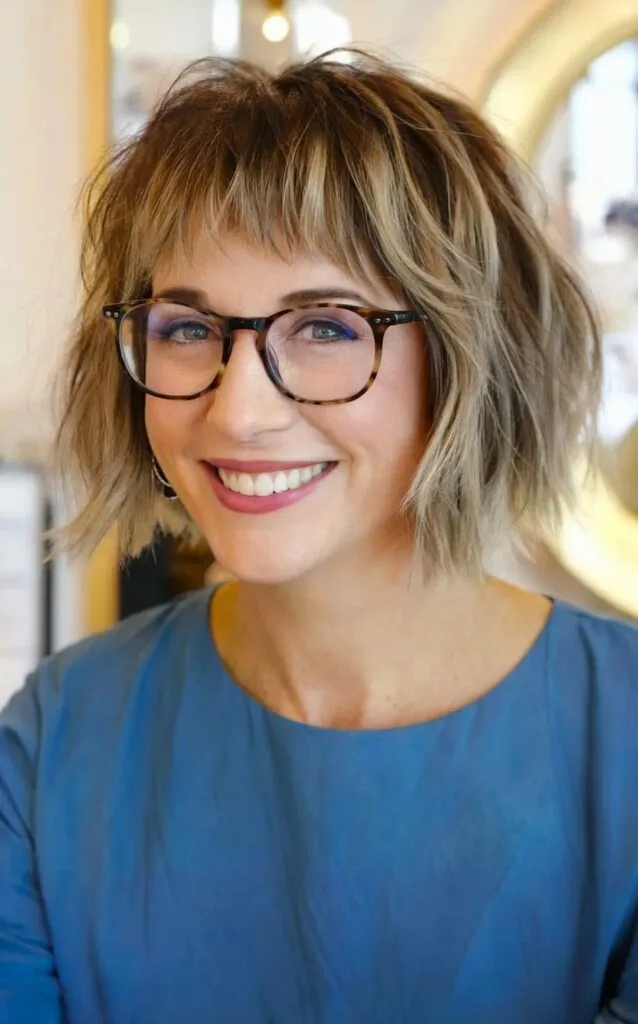 Neck-Grazing Messy Bob with Short Bangs for Ladies Over 40 with Glasses