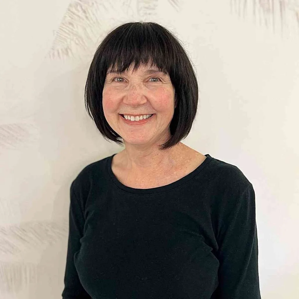 Short Face-Framing Jet-Black Bob with Choppy Fringe for Women Aged 50 and Up