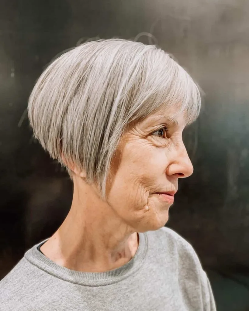 Short hairstyle with fringes for women over 50