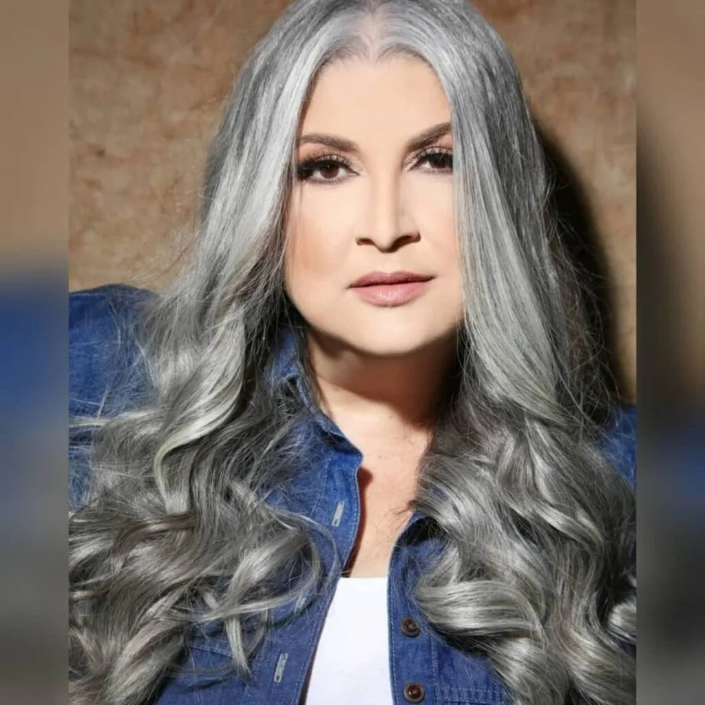 Textured salt and pepper hair for grandmas