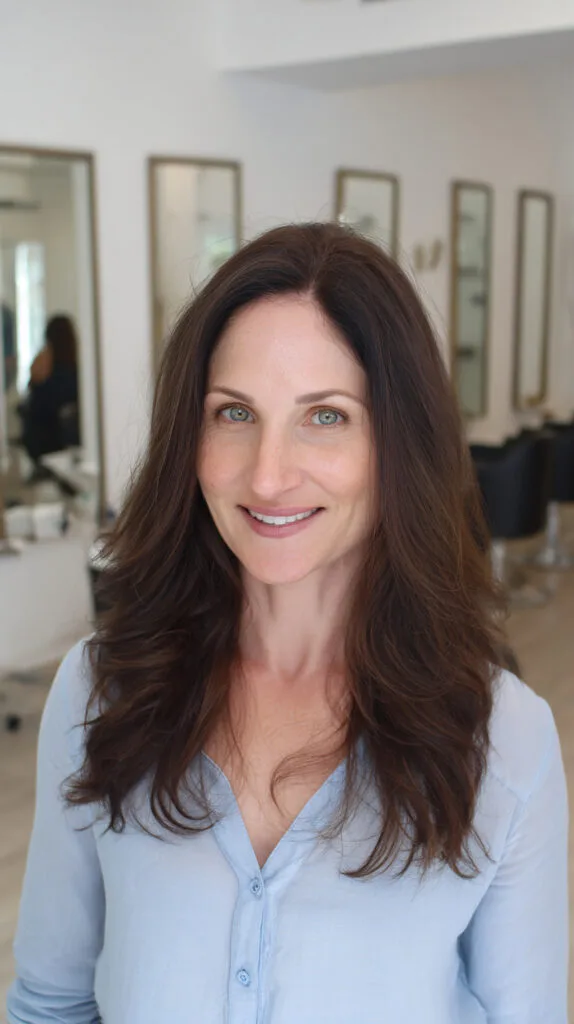 Modern Long Cut with Soft Waves and Subtle Layers