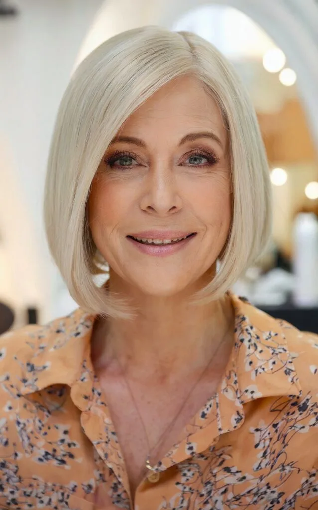 Side-Parted Blonde Bob for Straight Hair and Women Aged 50