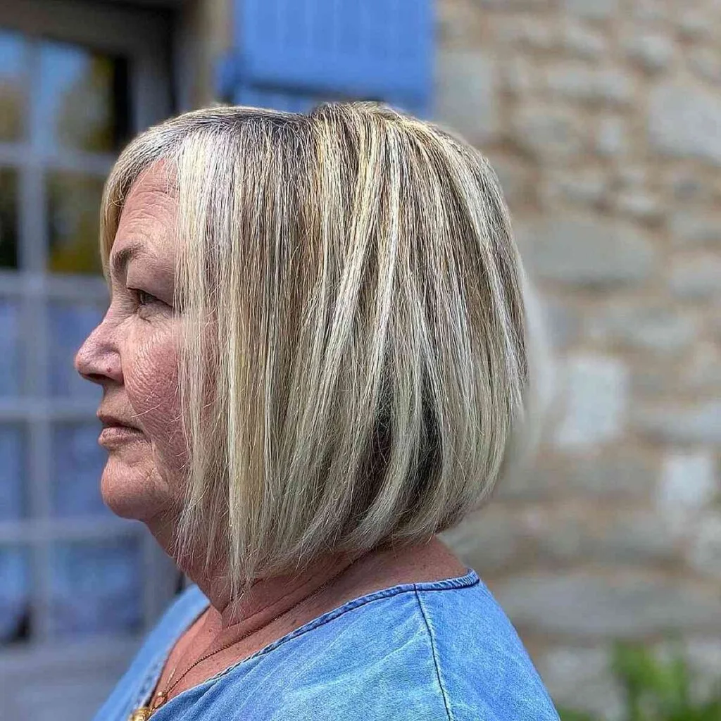 Balayage Bob in Blonde Shades