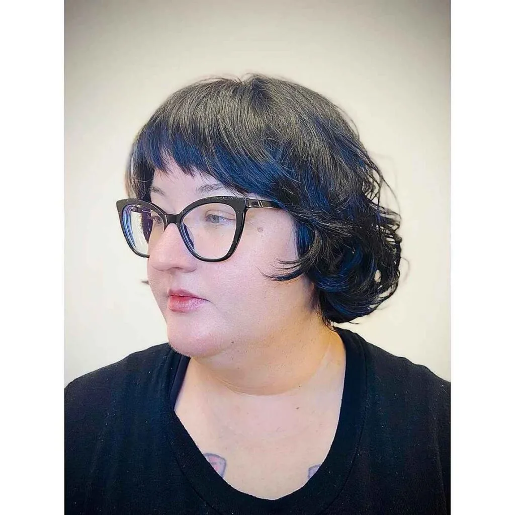 Chic Layered Bob with Bangs