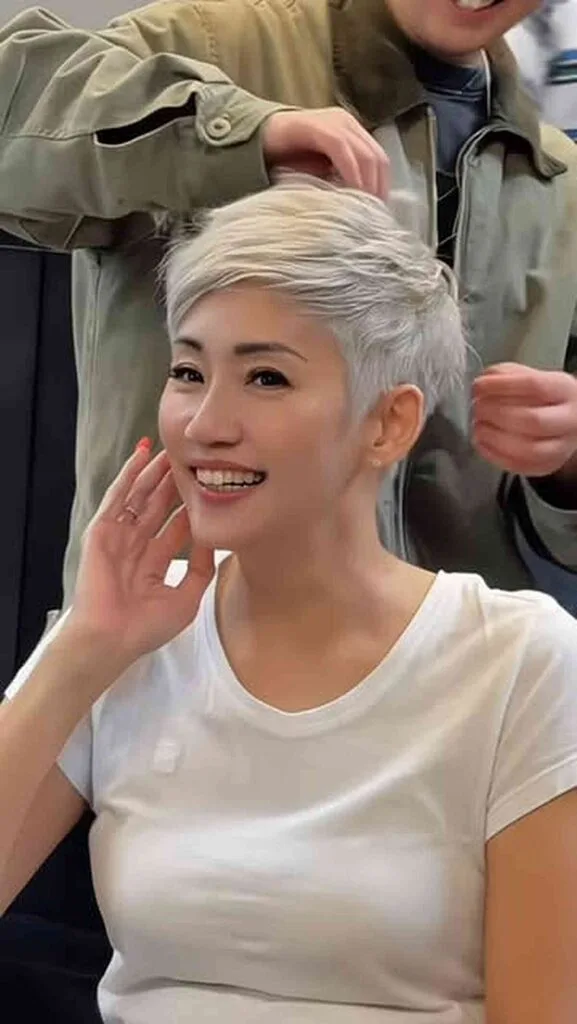Chic Platinum Textured Pixie Cut