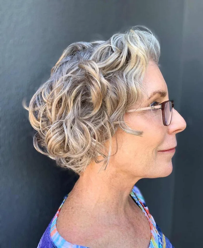 curly hairstyle