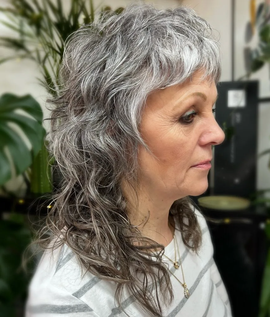 Effortless Textured Shag with Defined Layers