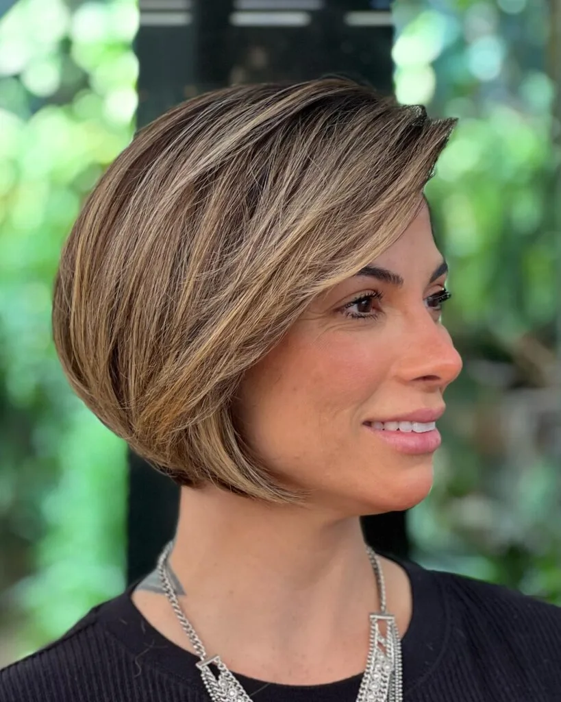 Modern Sleek Blunt Bob with Subtle Caramel Highlights
