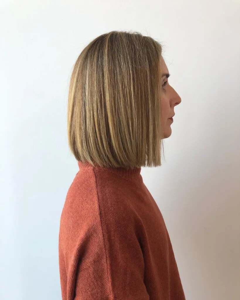 Sleek Blunt Bob with Subtle Dimension