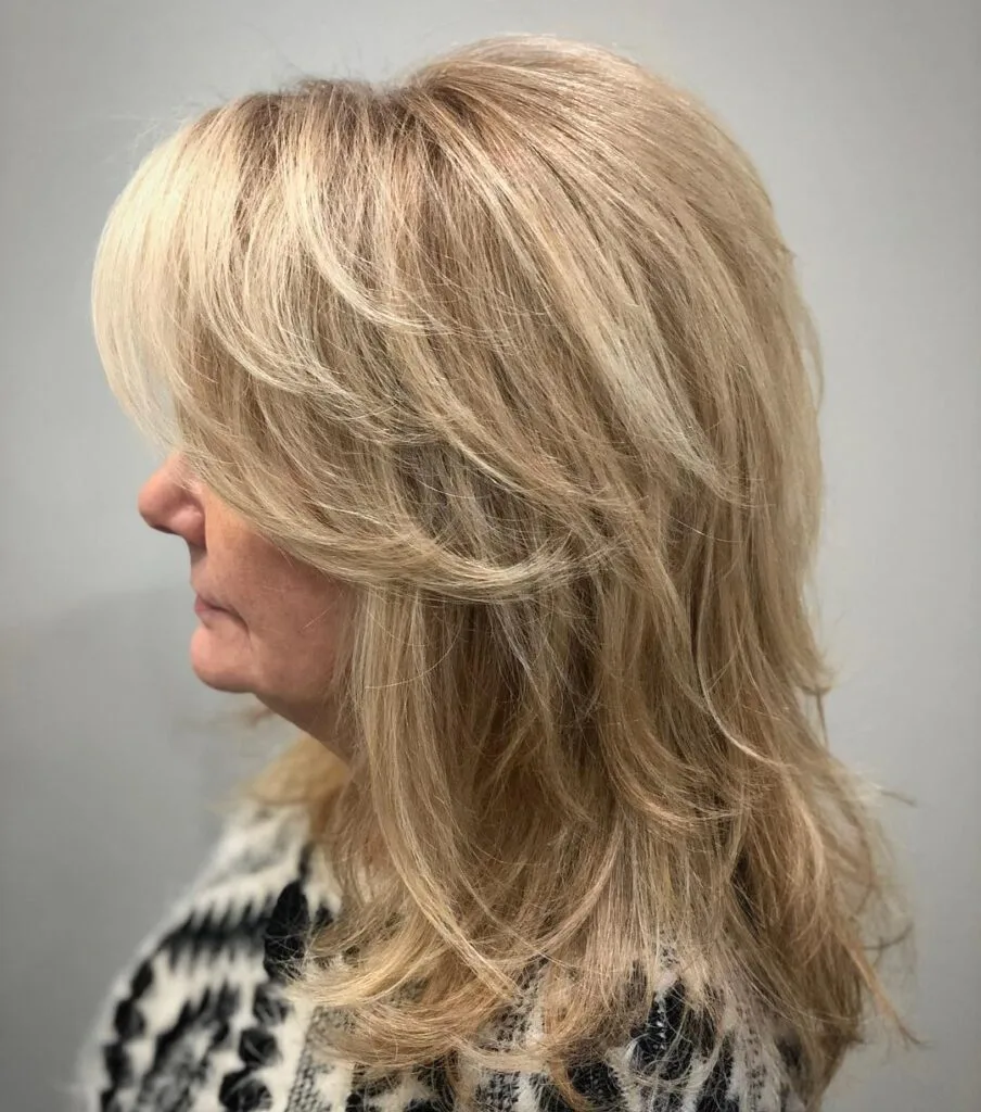 Softly Textured Shoulder-Length Bob with Gentle Volume