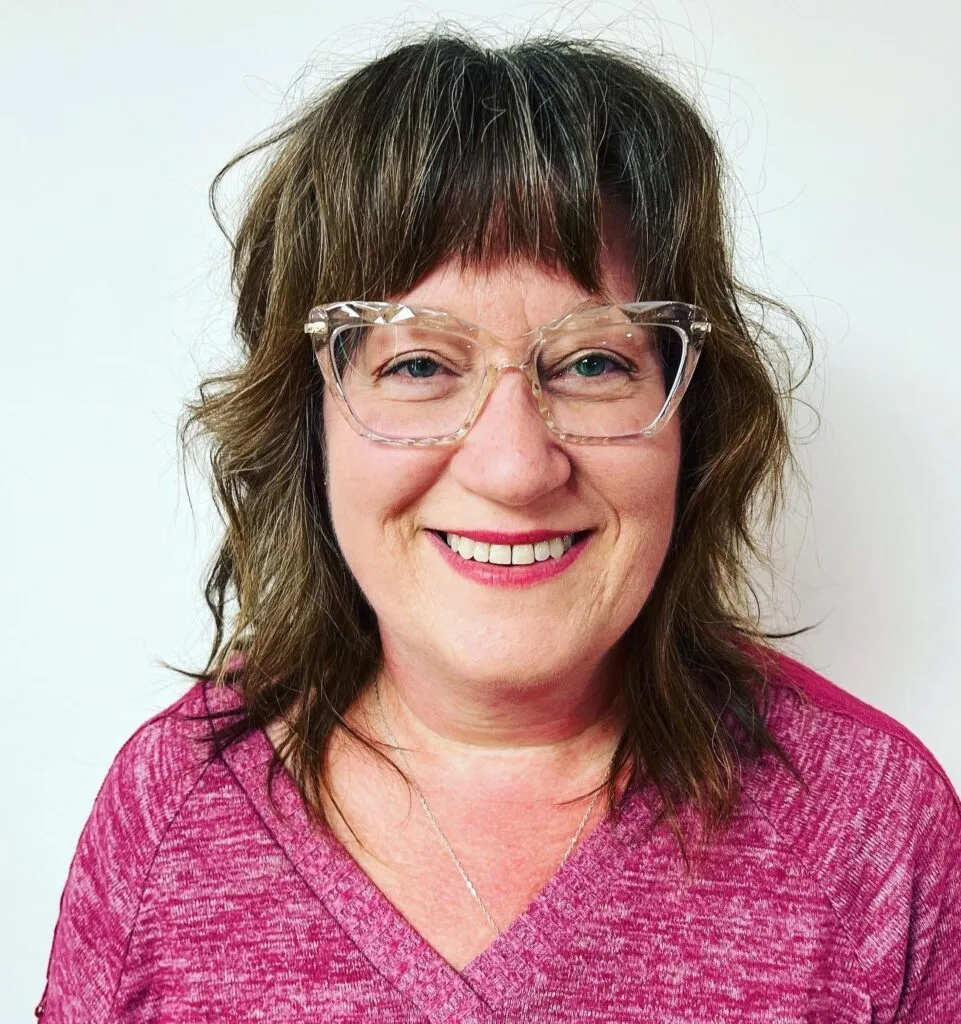 Textured Mid-Length Shag with Face-Framing Layers
