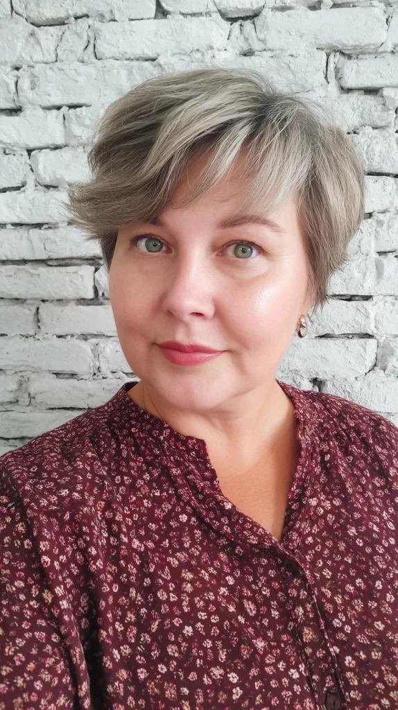 Textured Short Cut with Soft Layers