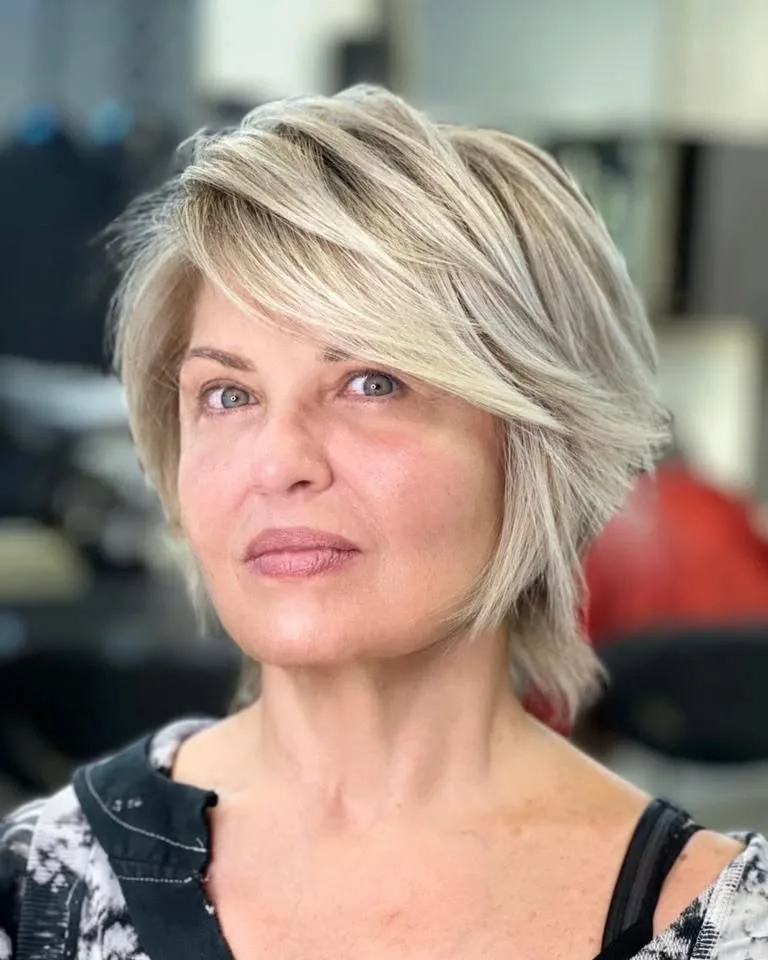 Textured Short Cut with Soft Side Layers