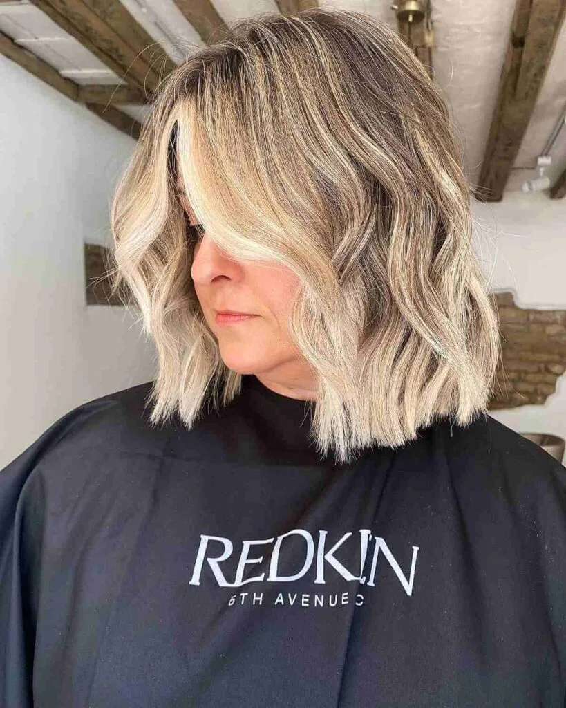 Beachy Wavy Blunt Bob with Highlighted Strands for Mature Women