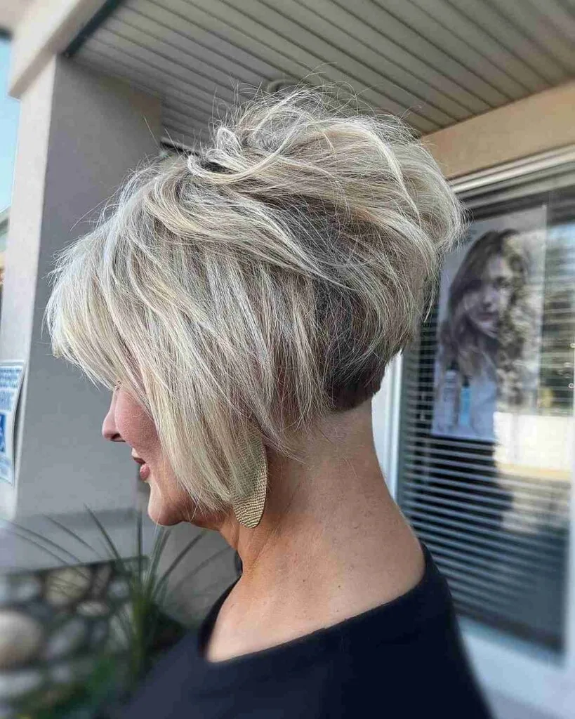 Chic Messy Concave Bob for Older Ladies