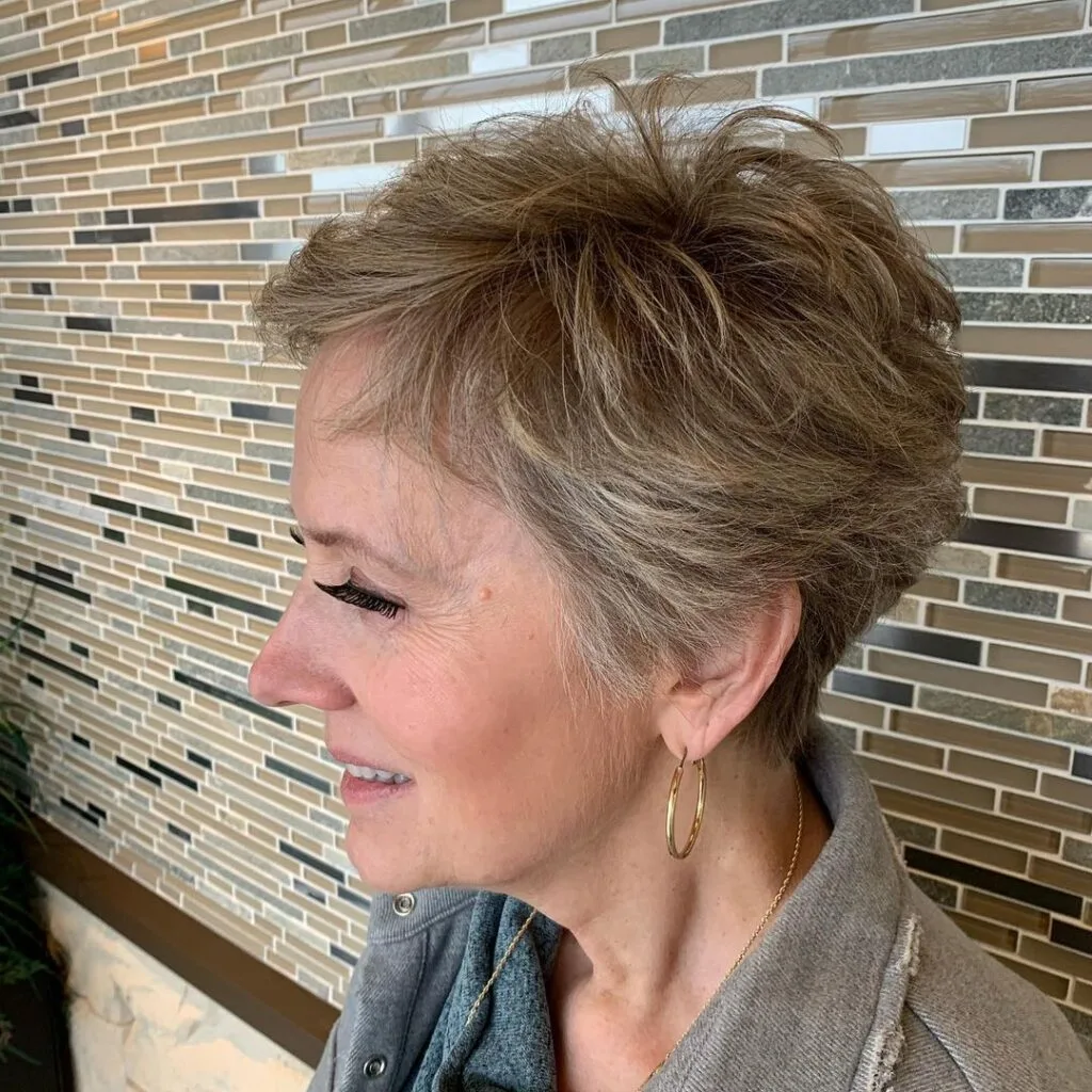 Chic spiky hairstyle for older women