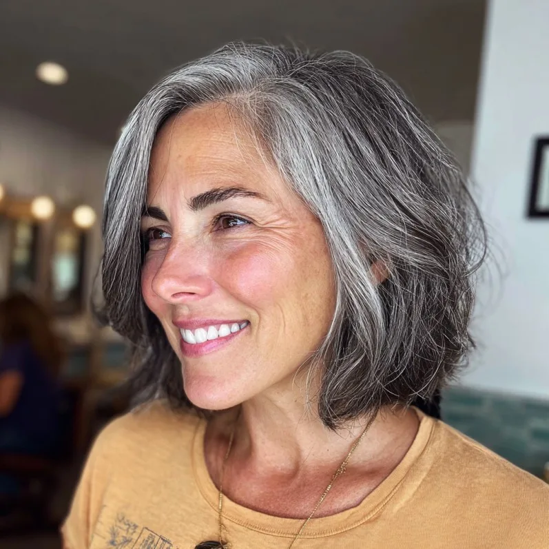Modern Airy Bob with Soft Waves