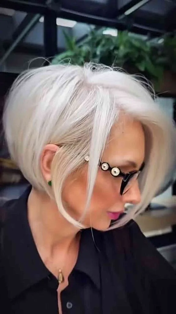 Modern Pixie Bob with Side-Swept Layers