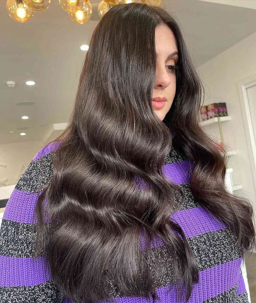 Very Long Waves on Round Faces for 40-year-old ladies