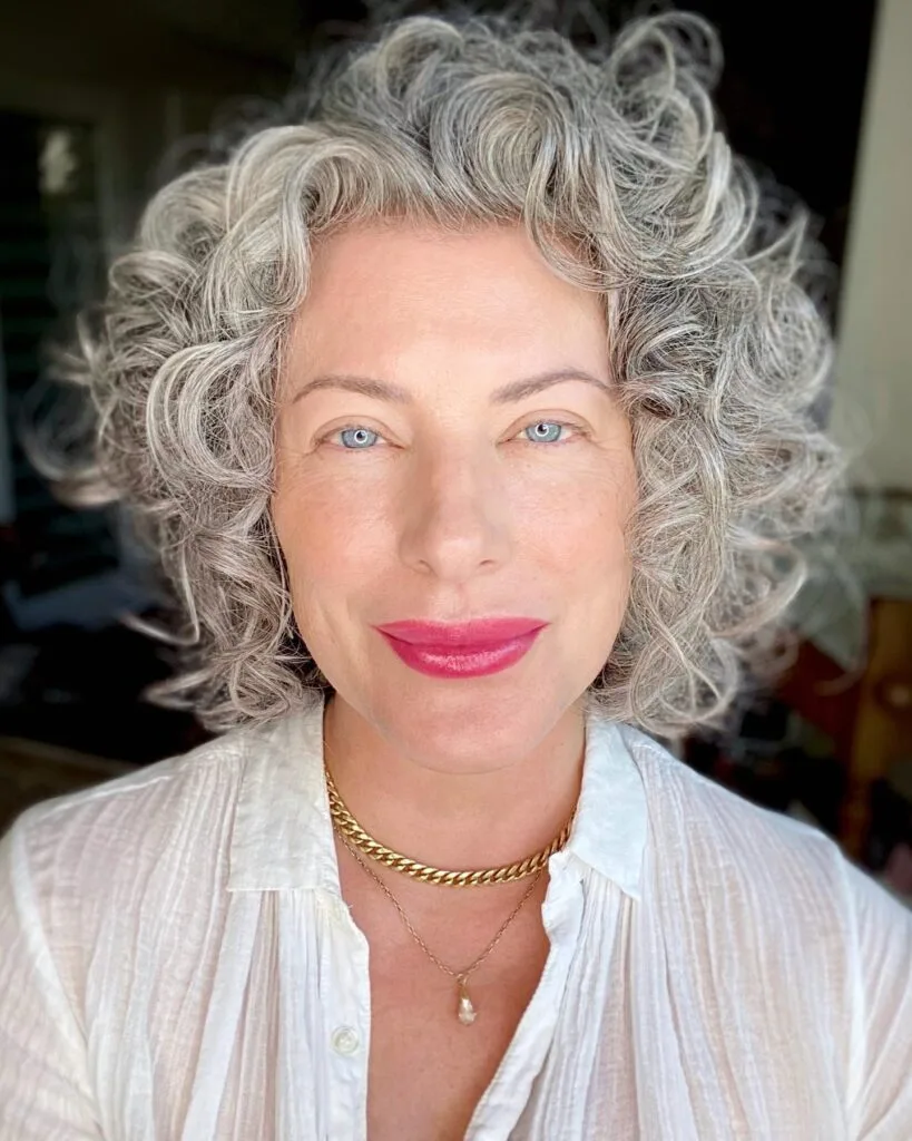 Voluminous Curly Cut with Defined Texture