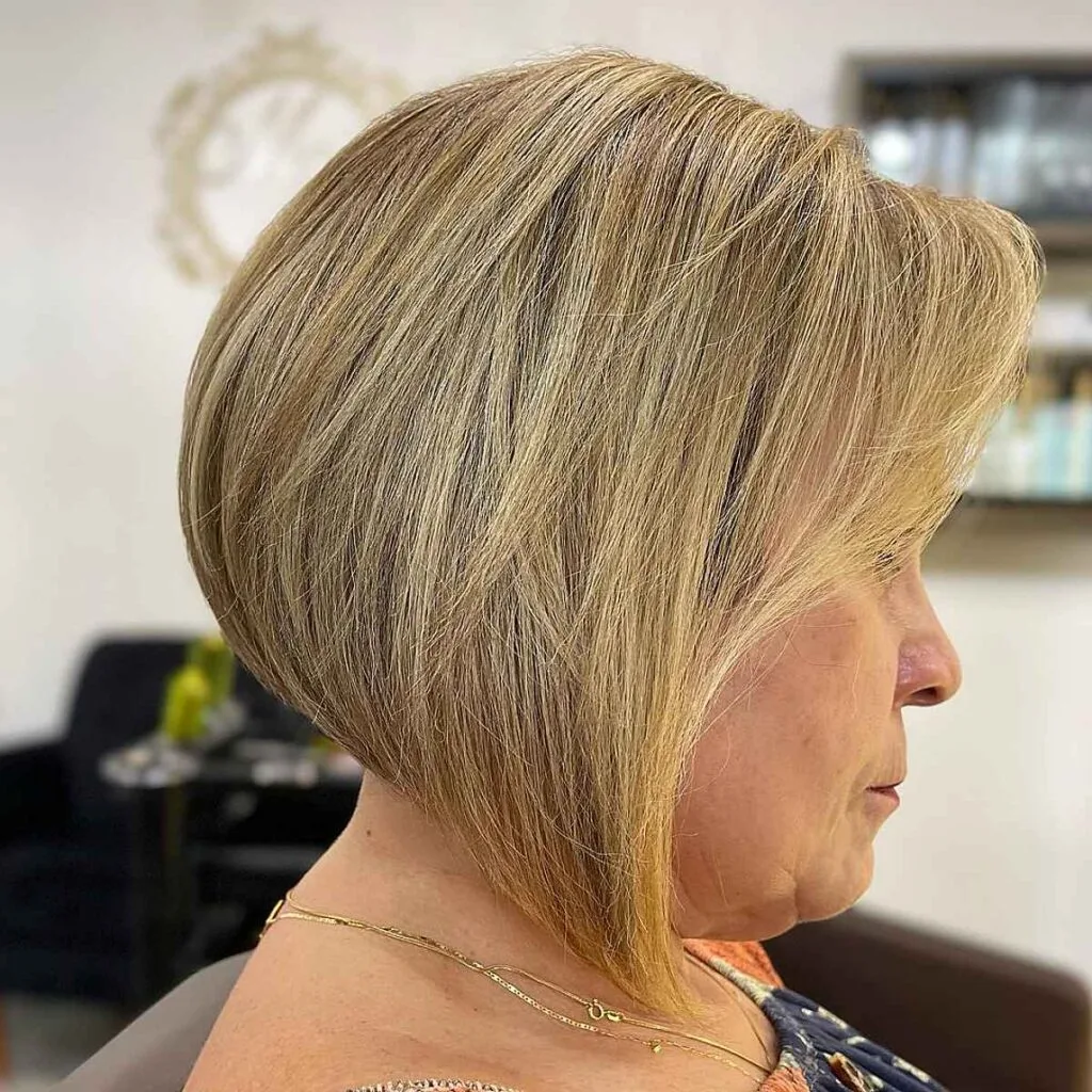 Haircut for plus-size women over 50 with Full Hair