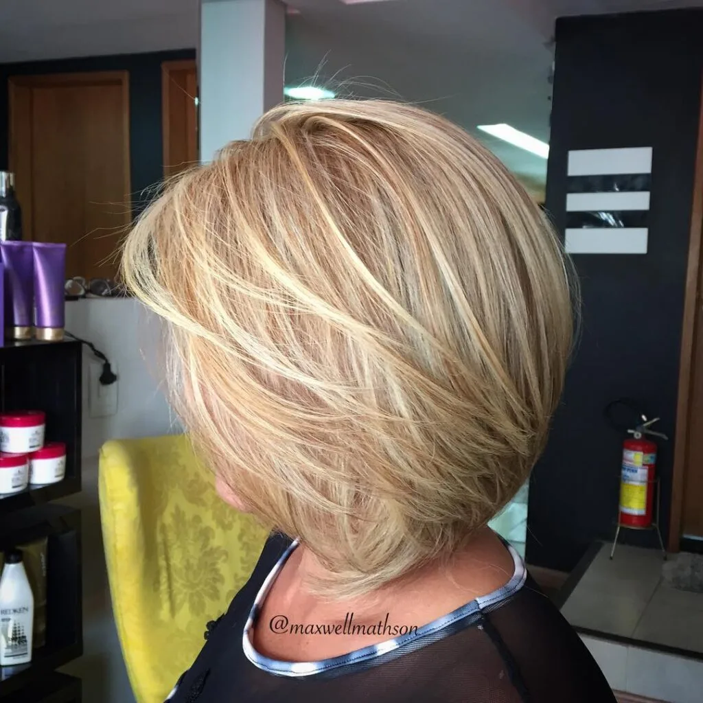 Textured Short Shag with Lively Movement