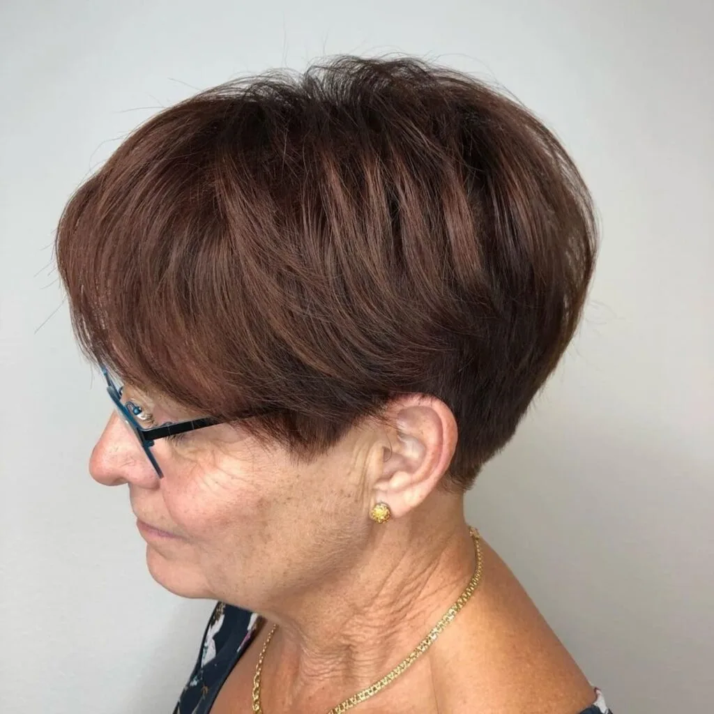 The effortless short pixie cut