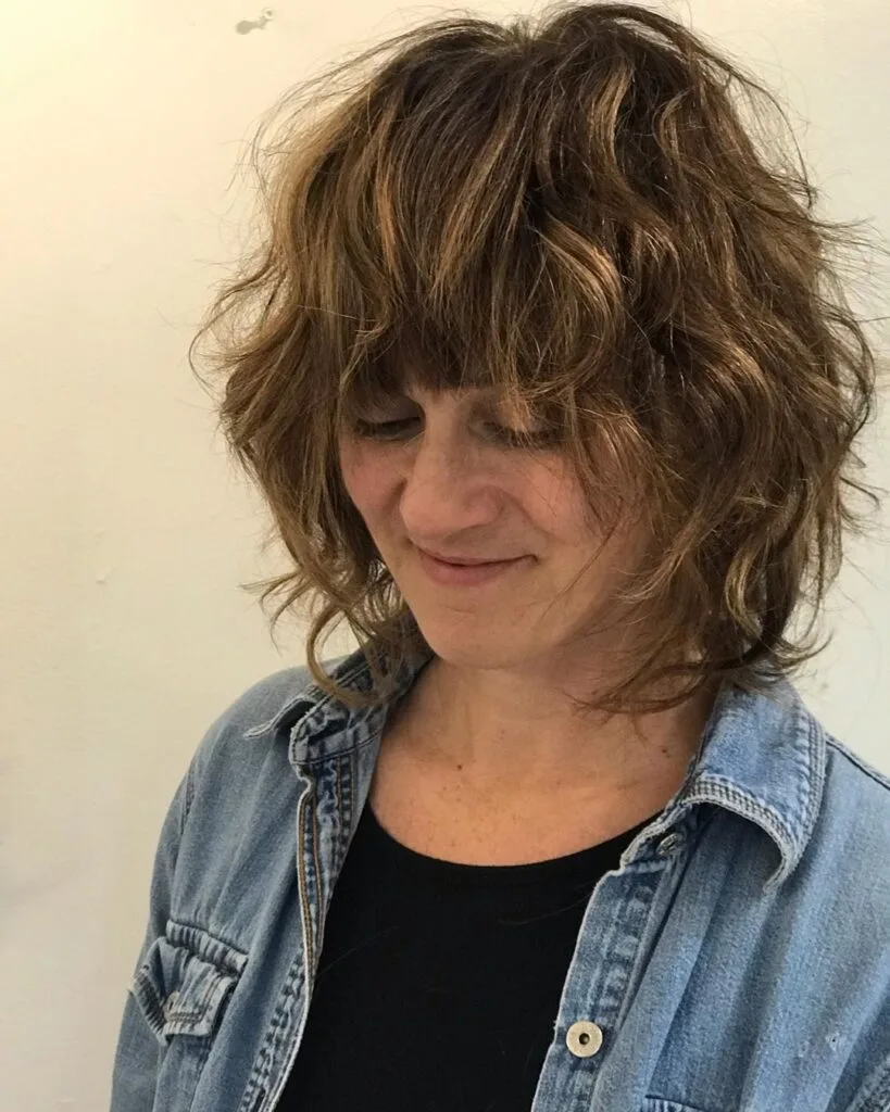 chic beachy waves for 50 year old women with thick hair