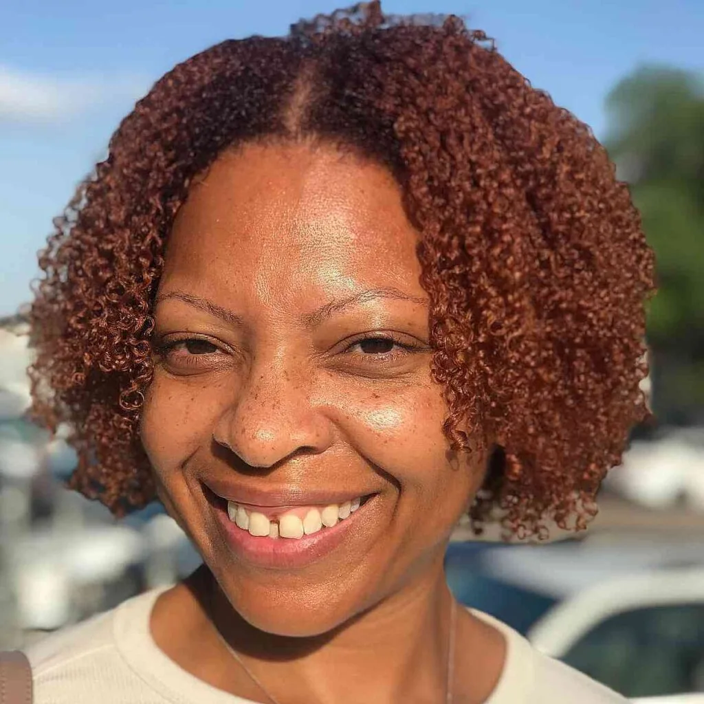 Chic Cheek-Length Bob Hairstyle for Black Woman Over 40