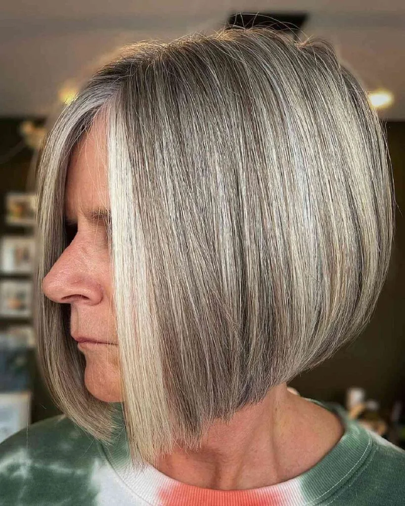 Inverted Bob with a Money Piece