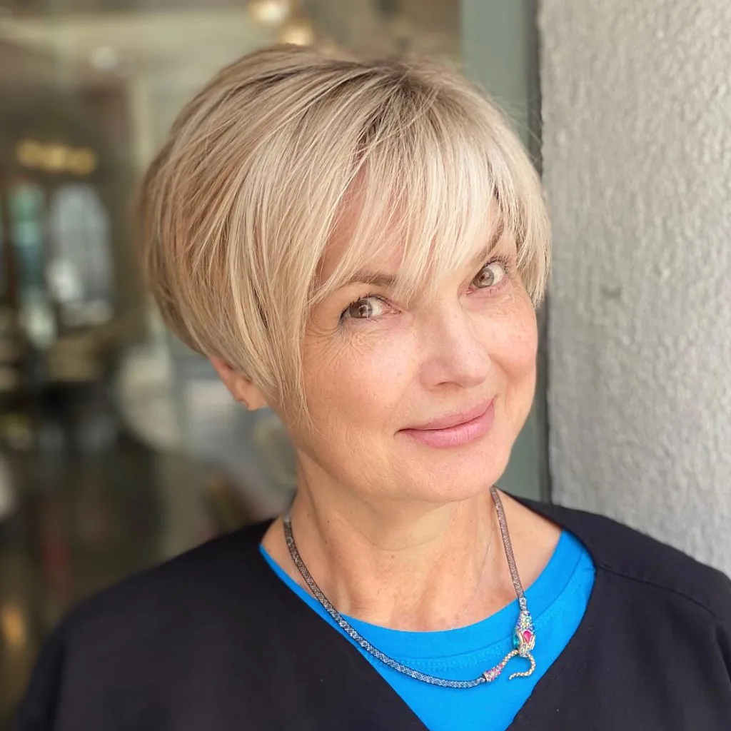 Stylish Textured Pixie with Soft Side Bangs