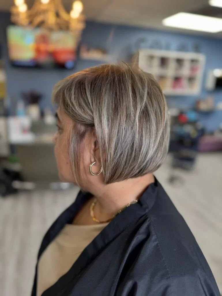 Modern Layered Bob with Cool Blonde Highlights