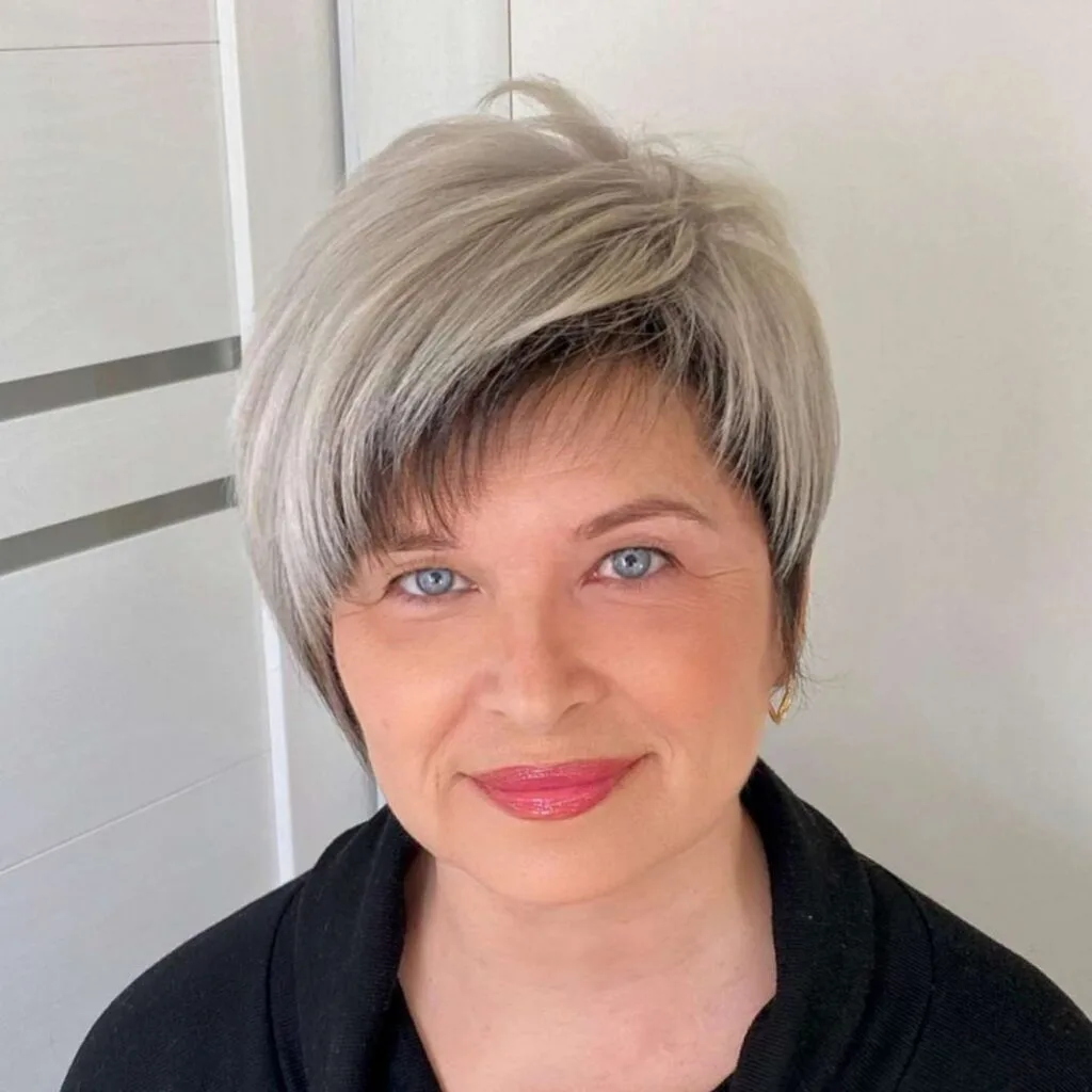 Modern Silvery Textured Pixie Cut with Soft Bangs