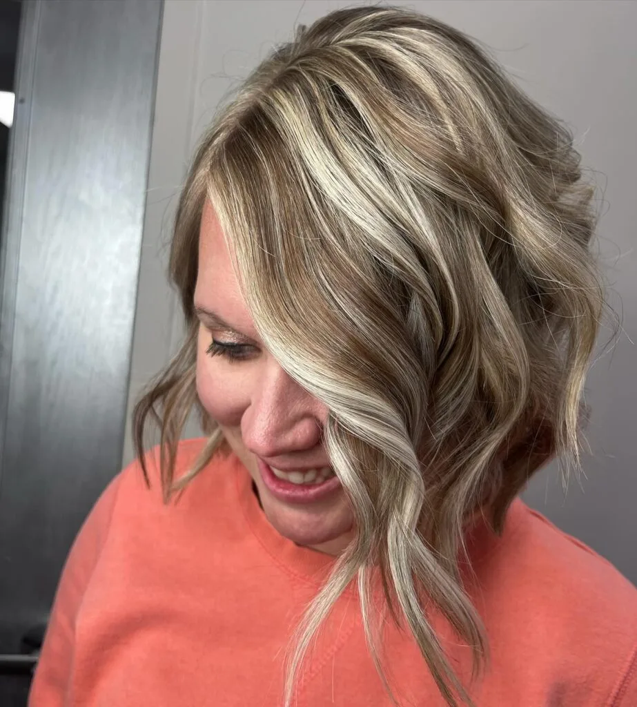 Textured Blonde Waves with Bright Dimension